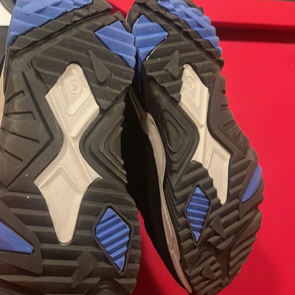 Snow boots - Picture 3 of 3